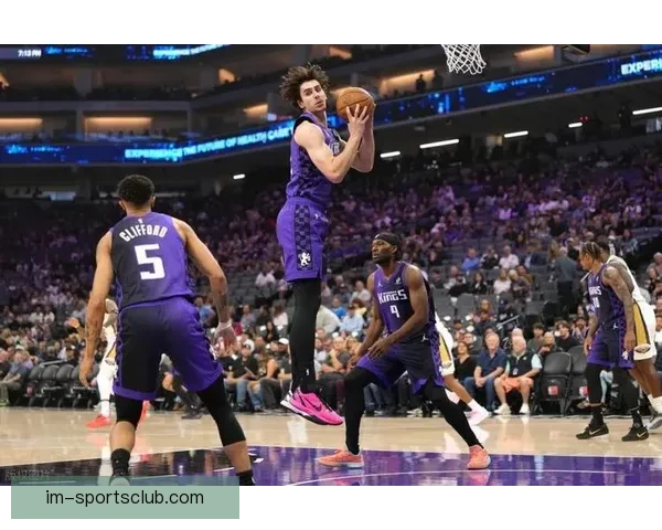 国王逆转胜鹈鹕终结对手7连败 7号秀28分创生涯新高二轮秀也砍28分